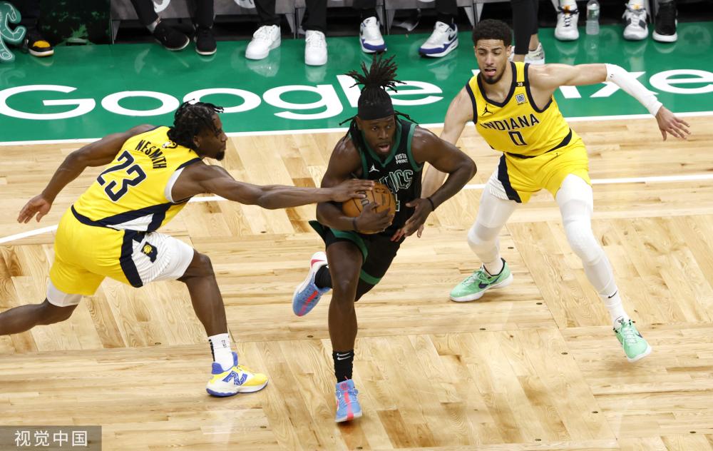 中国队在防 中国队在防